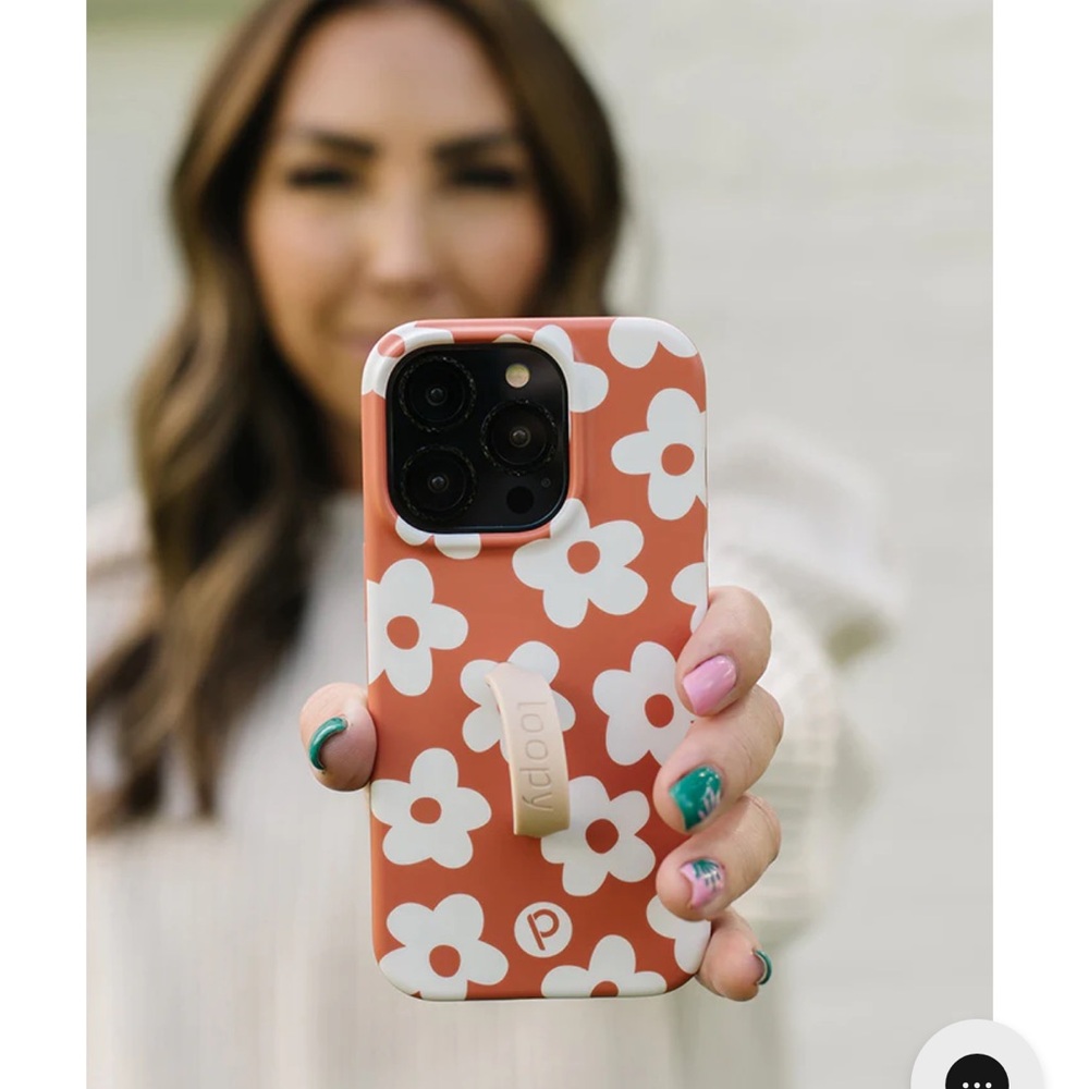 Loopy Case Daisy Pattern Phone Case - Coral and White